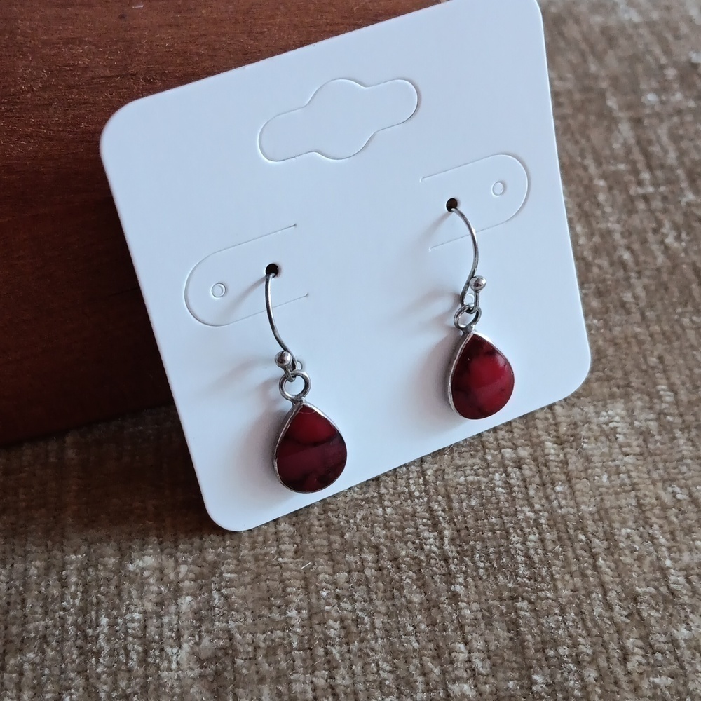 ATI 925 Silver Garnet Tear Drop Earrings